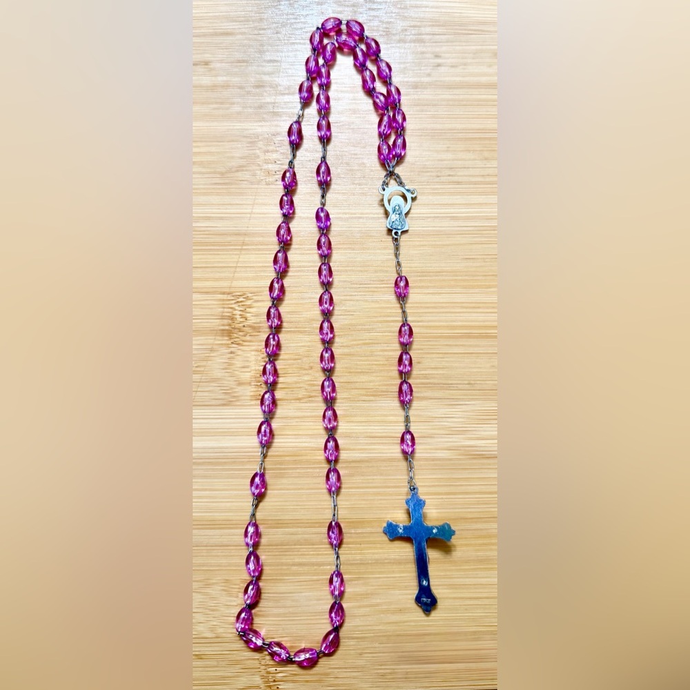 Vintage Women's Rosary Necklace with Pink Acrylic Beads_Stamped “Italy” - Picture 2 of 6